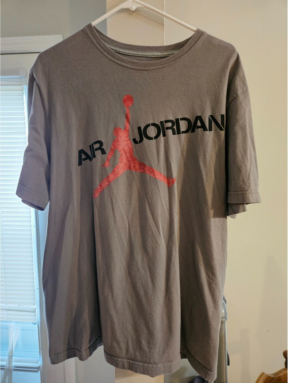 Men's Air Jordan Gray T-Shirt Short Sleeve Cotton Size XL